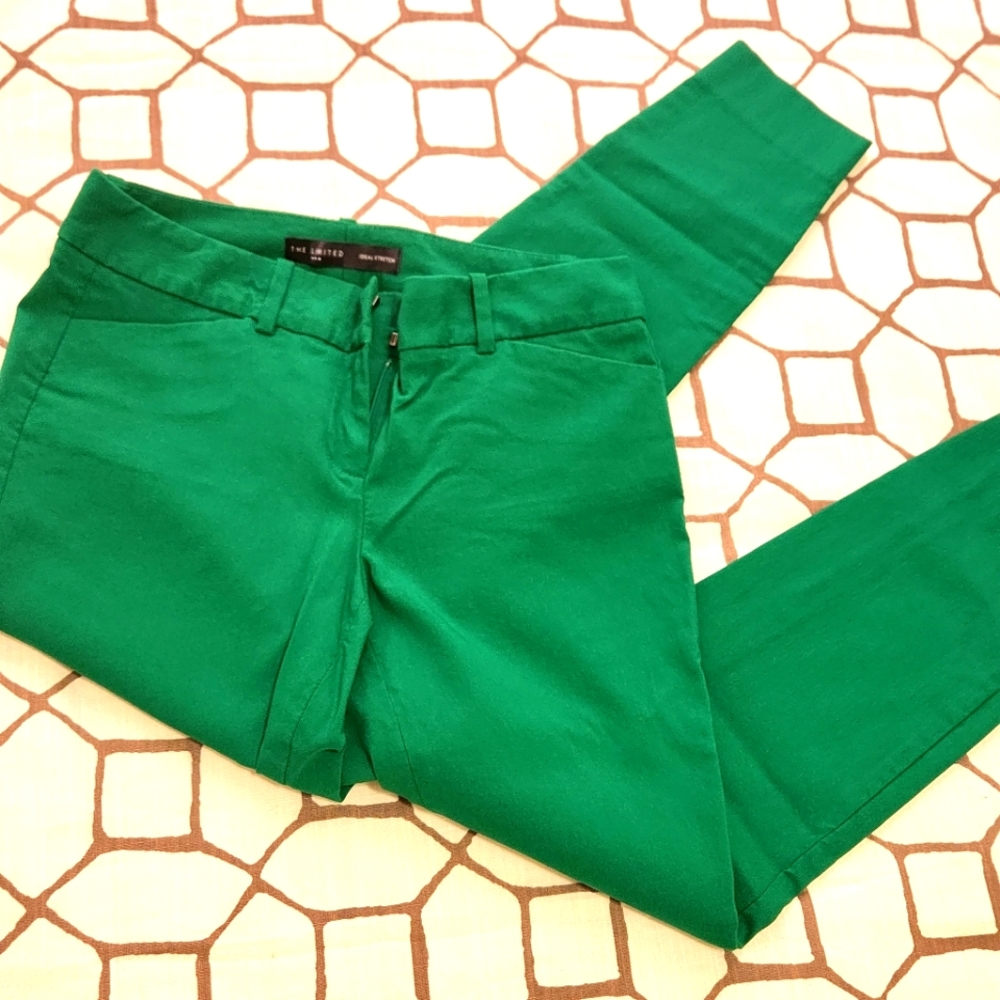 The Limited (Ideal Stretch) Green Dress Pants - size 2!